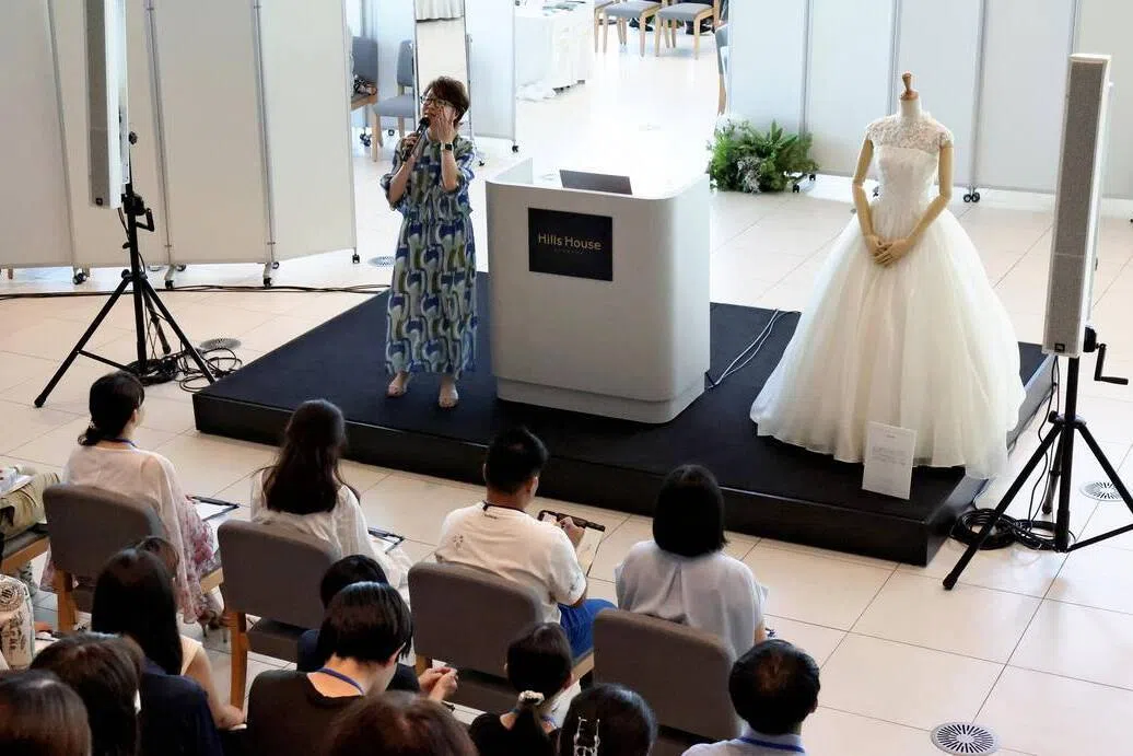 According to a survey conducted by the metropolitan government this spring, just under 60% of unmarried people aged 18 to 49 expressed a desire to marry.