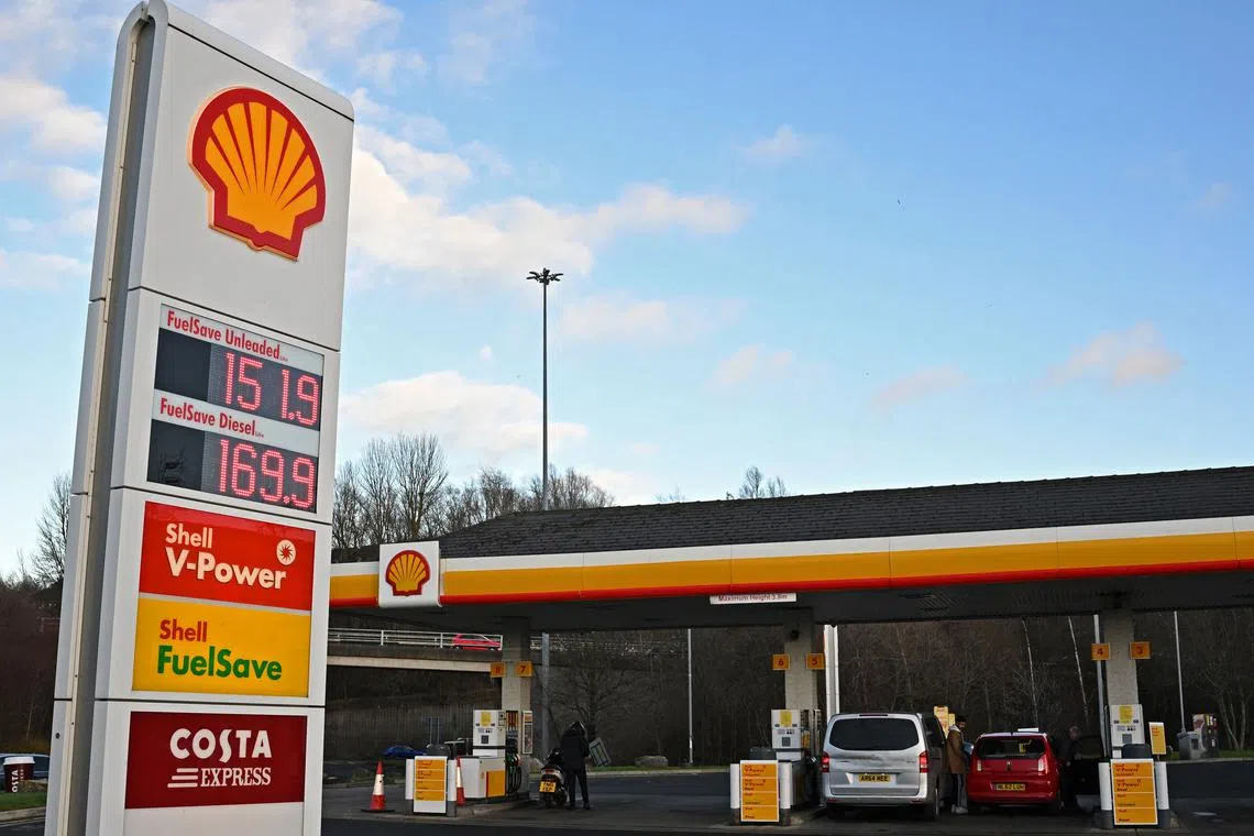 Shell posted a record profit of US$39.87 billion, leading to criticism from British politicians, unions and policy analysts.