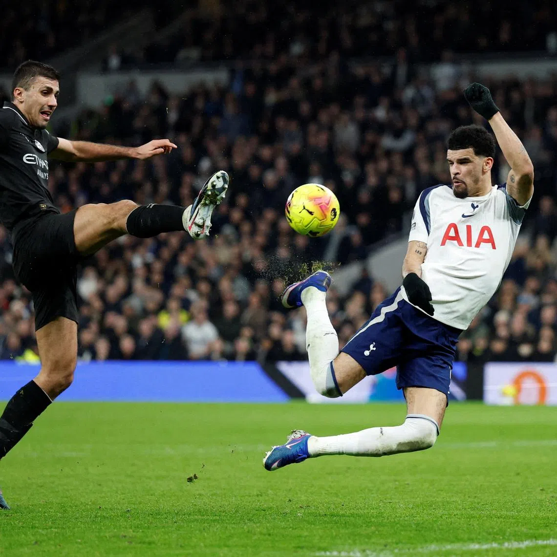 Soccer Football - Premier League - Tottenham Hotspur v Manchester City - Tottenham Hotspur Stadium, London, Britain - February 1, 2026  Tottenham Hotspur's Dominic Solanke scores their second goal Action Images via Reuters/Peter Cziborra