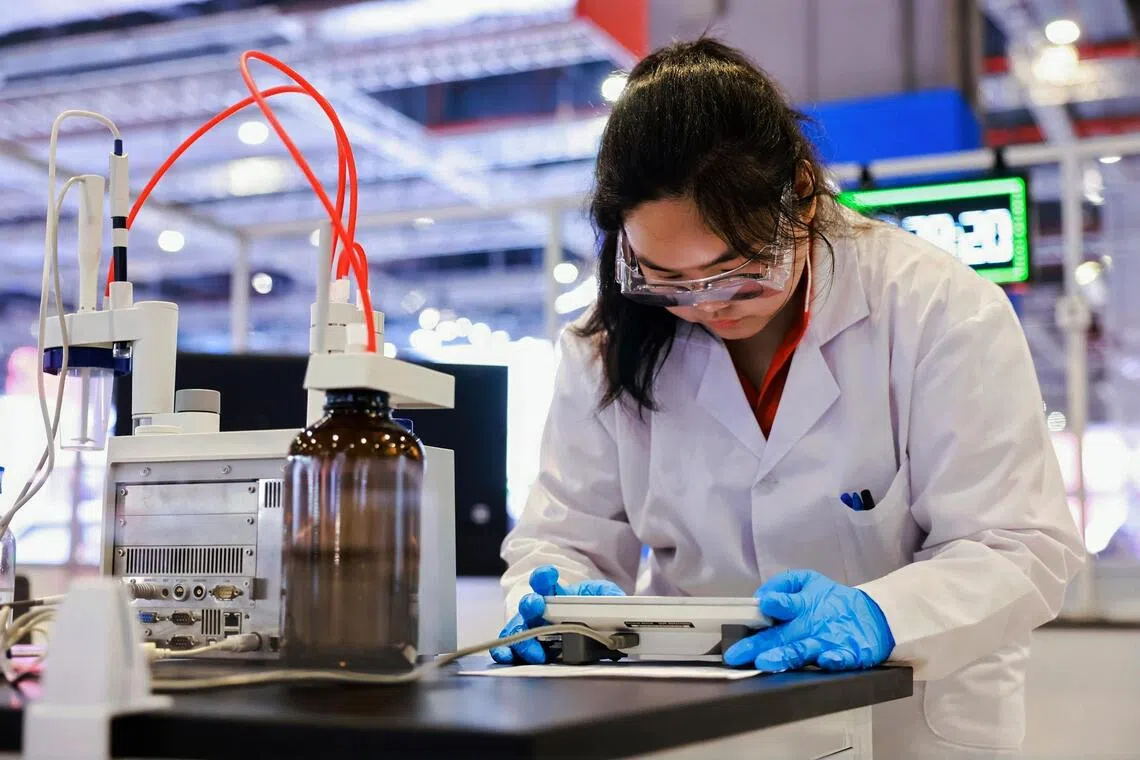 Nanyang Polytechnic’s Yuki Lee won silver in chemical laboratory technology, which saw 10 competitors.