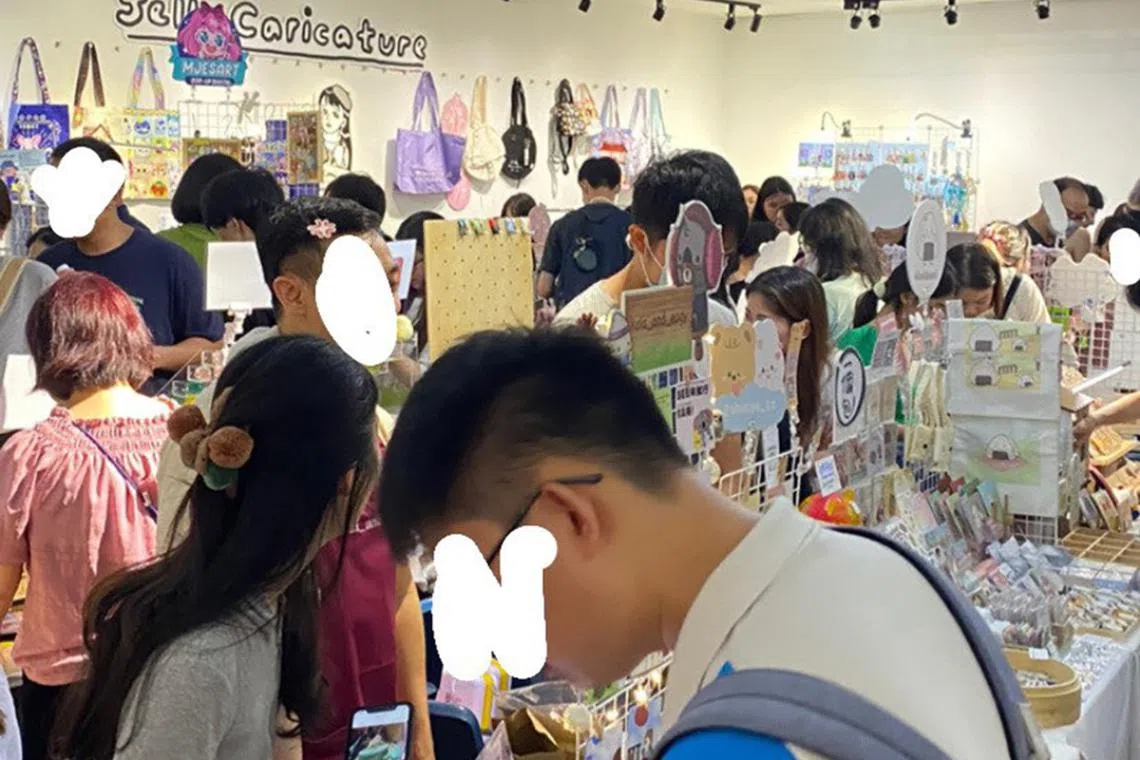 Some vendors took to social media to criticise the cramped set-up of booths, which they said affected customer traffic and their sales.