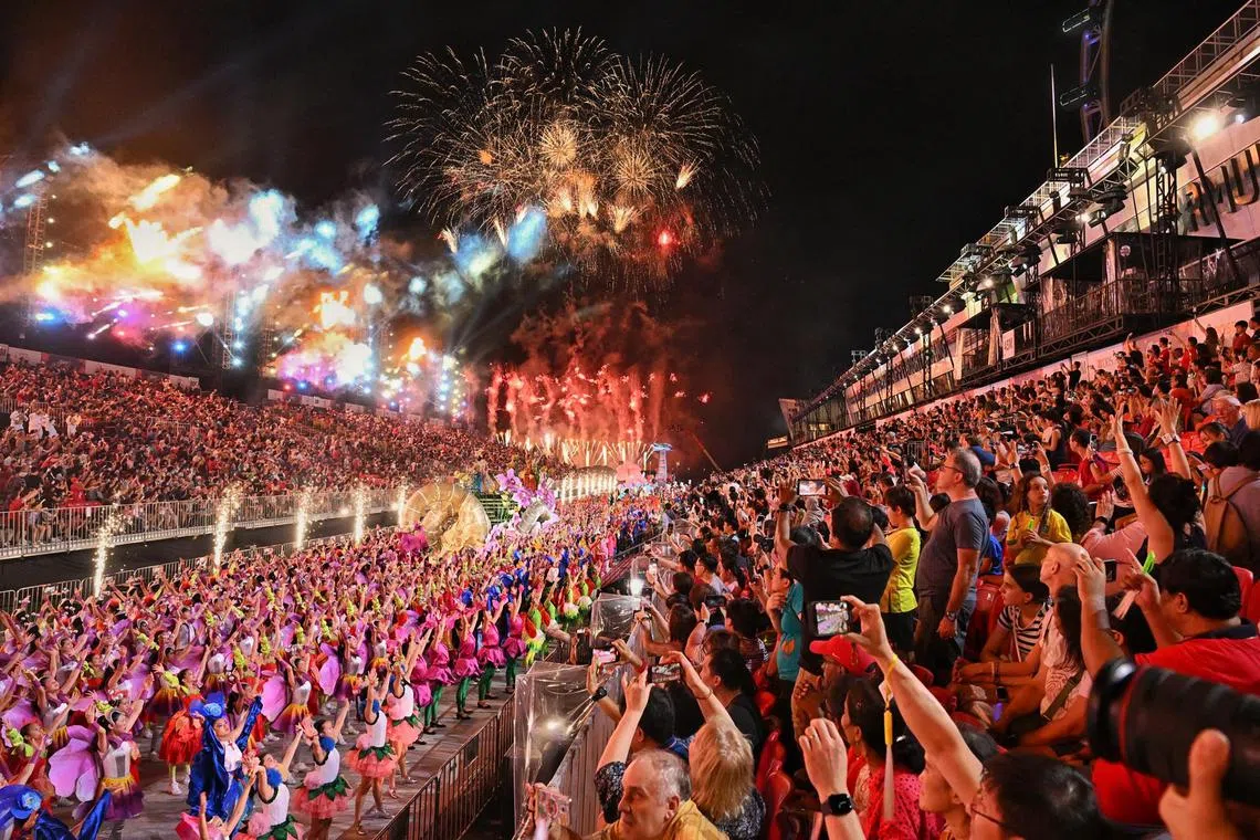 ST20240224_202426901917/pixchingay24/Shintaro Tay/
About 18,000 people were dazzled by this year’s Chingay Parade, which came to a close on Feb 24, in an explosion of colours surrounding the theme “Blossom”.The parade, held at the F1 Pit Building, was graced by President Tharman Shanmugaratnam and his wife, Ms Jane Ittogi.
President Tharman was attending Chingay for the first time as president.
The public can now look forward to the Chingay@Heartlands celebrations, which will bring the Chingay floats and performances to five heartland estates over several weekends from Feb 25.
ST PHOTO: SHINTARO TAY