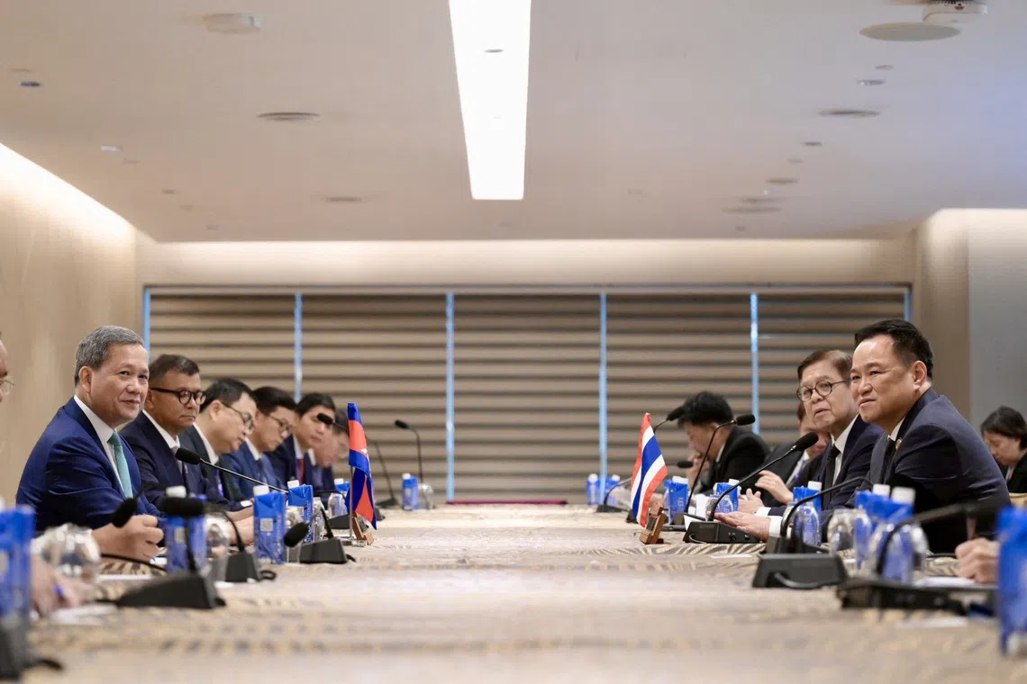 Cambodian Prime Minister Hun Manet (left) meeting Thai Prime Minister Anutin Charnvirakul in Kuala Lumpur on Oct 28.