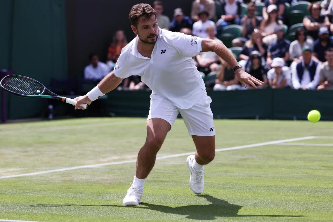 Stan Wawrinka proved a notch above a man 15 years his junior by knocking out seeded Argentinian Tomas Etcheverry 6-3, 4-6, 6-4, 6-2 on Thursday to reach the third round at Wimbledon.