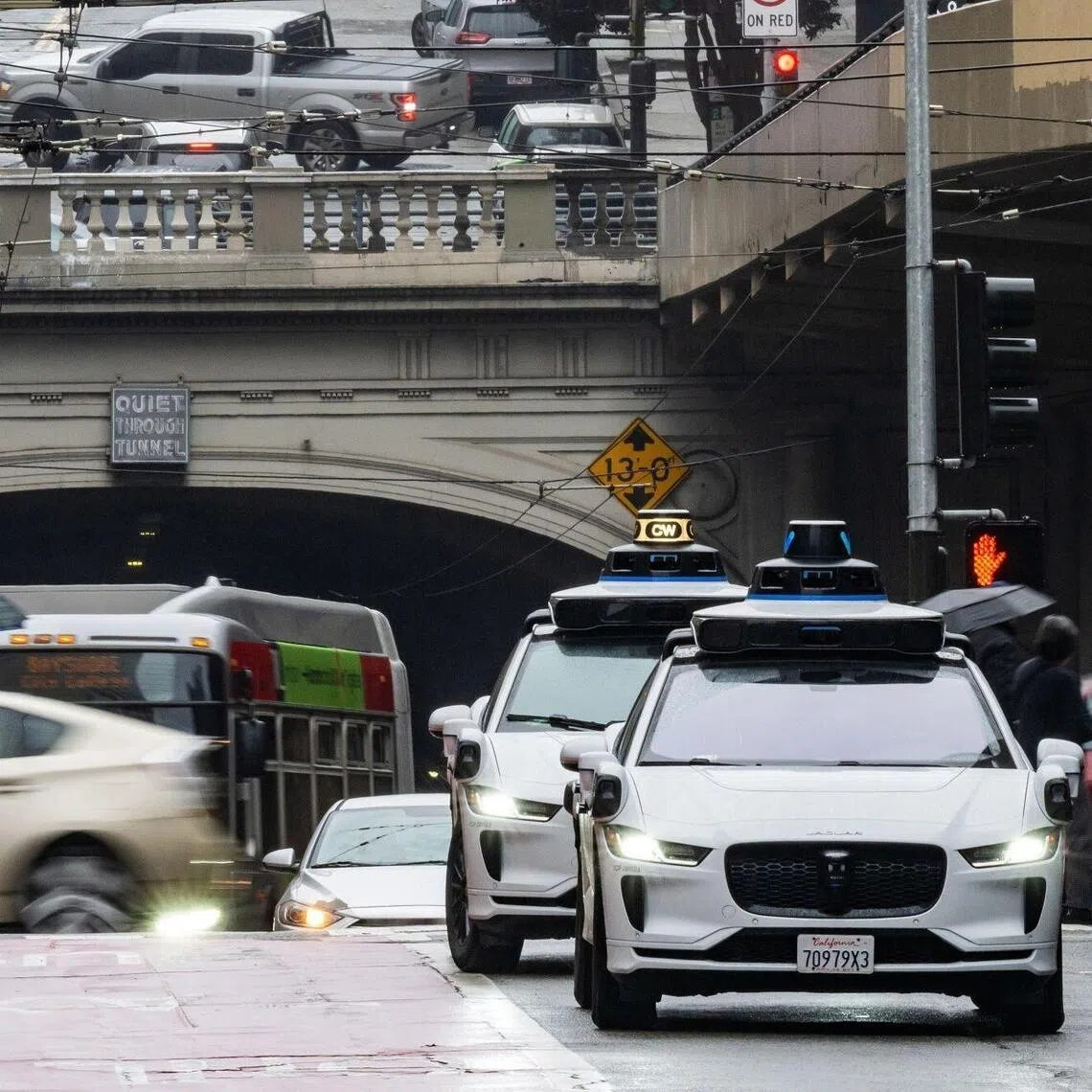 Waymo’s self-driving cars came to a halt at intersections when an hours-long power outage in San Francisco knocked out traffic signals.