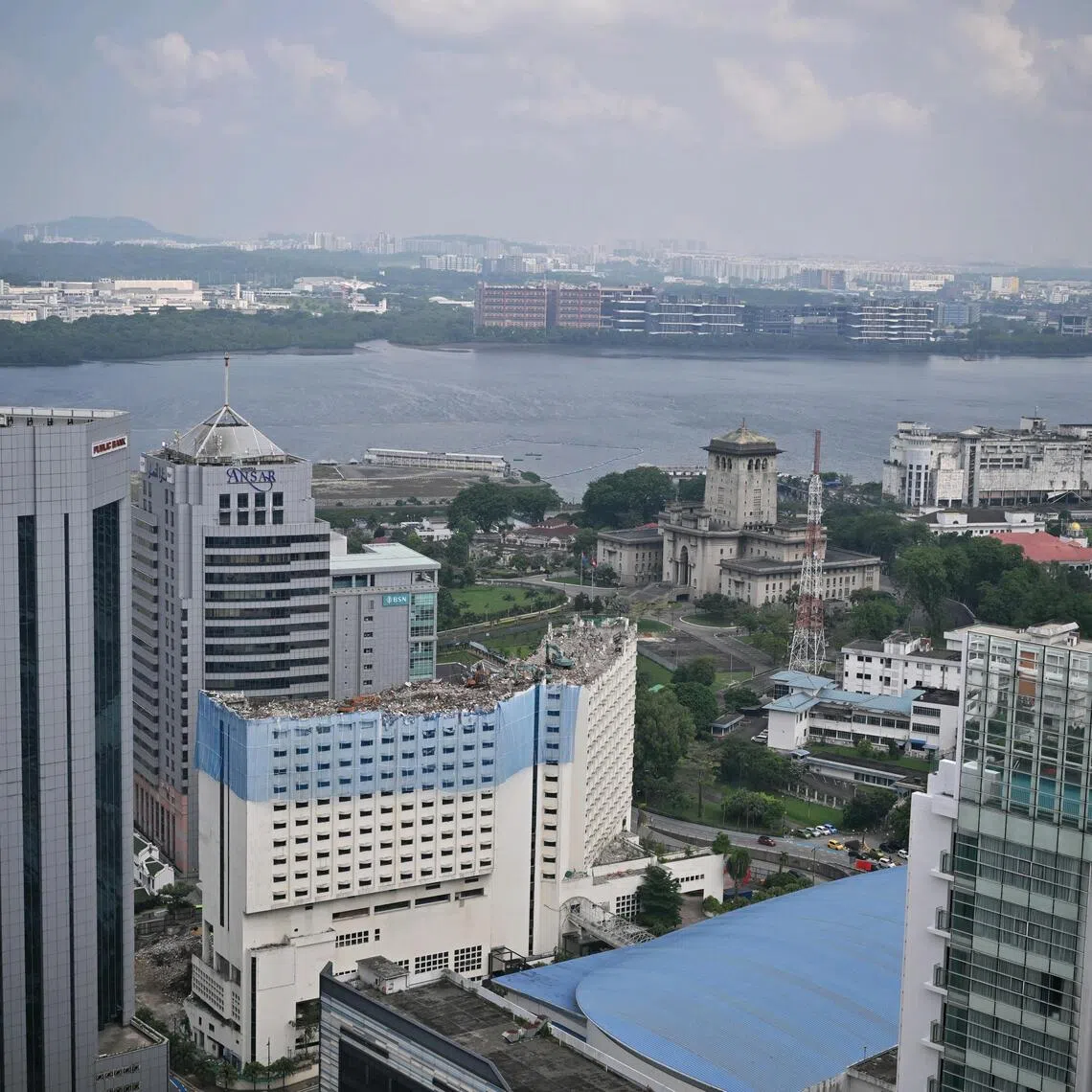 While bookings linked to the Formula One race taking place from Oct 9 to 11 in Singapore have yet to surge, hoteliers in Johor Bahru expect demand to build closer to the event.