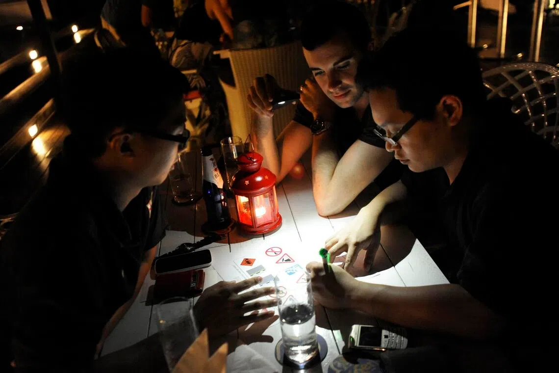 The pub quiz is making a comeback in Singapore as a fun way to spend time with friends and speed up the work week.
