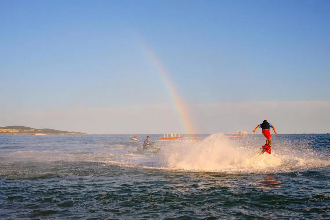 awliaoning - Dalian, a port city in Liaoning, is home to Golden Pebble Beach National Tourist Resort which aims to receive more than 10 million tourists by 2025.