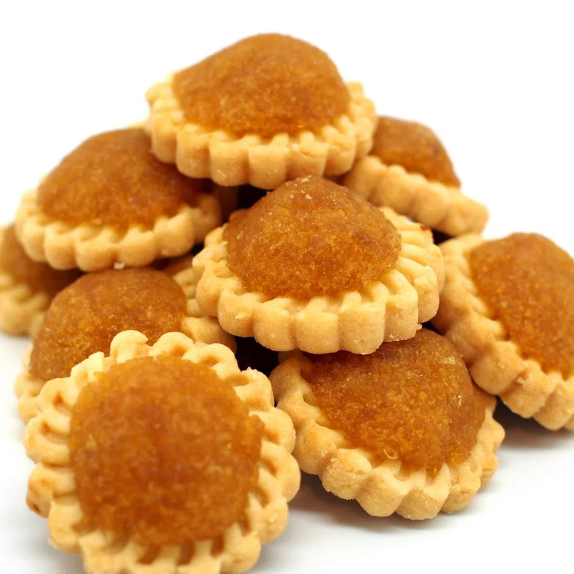 Pineapple tarts are high in fat and sugar. Four pieces can contain up to 14 teaspoons of sugar.