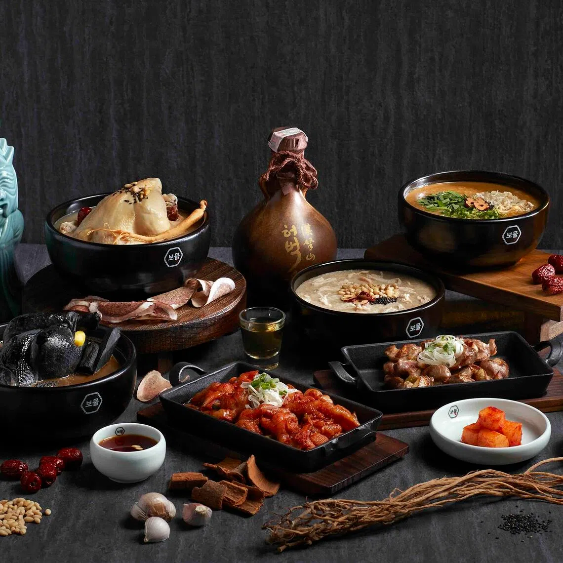 eqpicks11 - Bomul Samgyetang


SOURCE AND COPYRIGHT: BOMUL SAMGYETANG