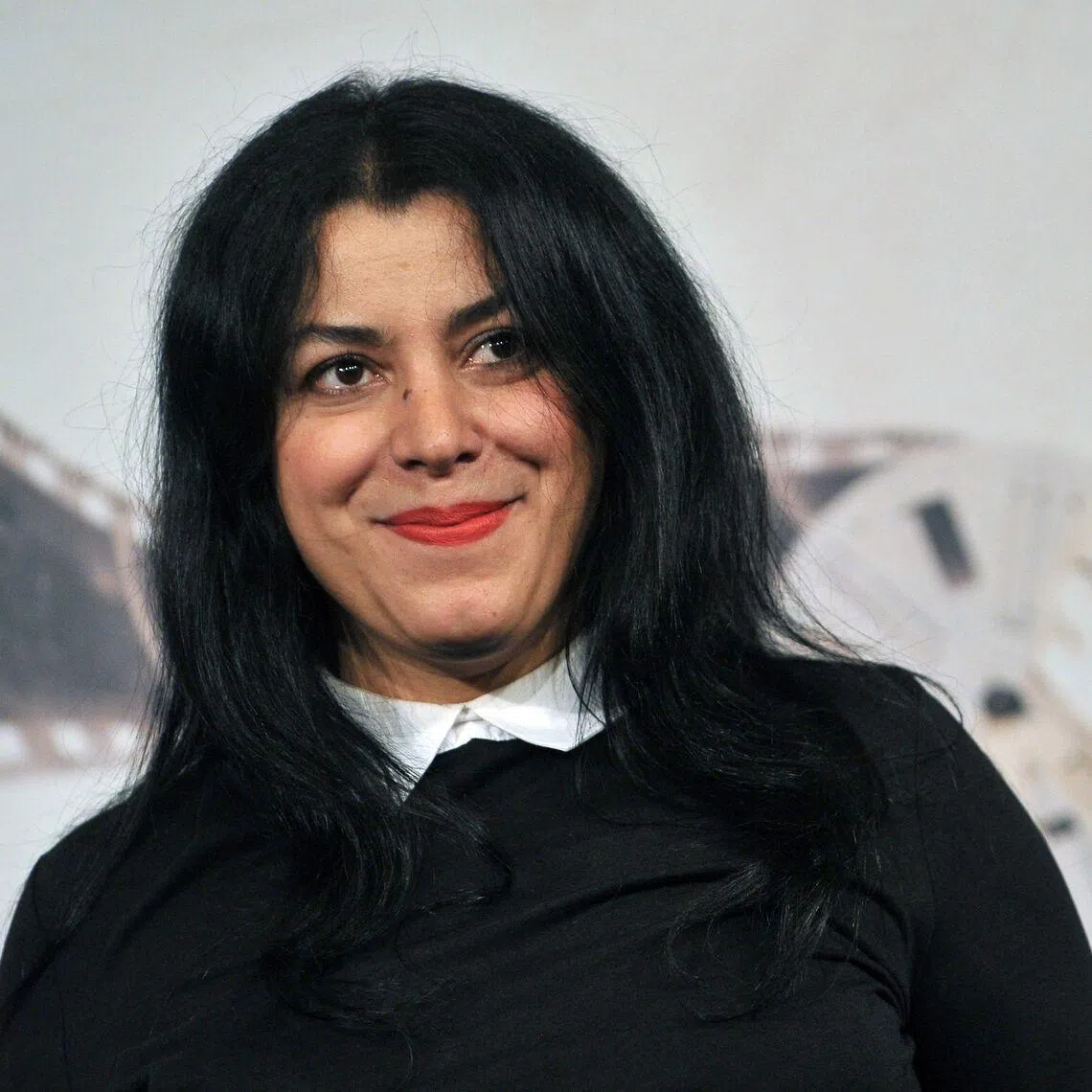 Franco-Iranian artist Marjane Satrapi died of sadness a little over a year after the death of her husband.