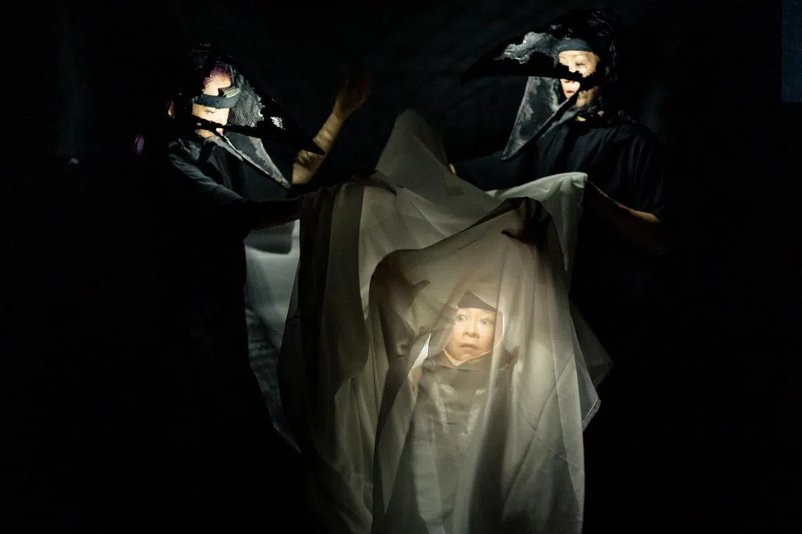 Theatremaker Edith Podesta's Murder Of Crows is part of The Finger Players' Puppet Origin Stories @ One-Two-Six: Temporary Occupation.