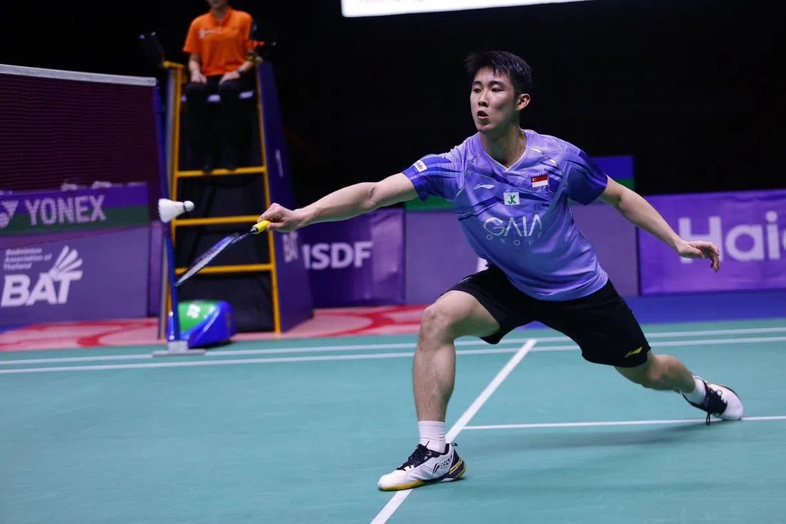 Singapore's Loh Kean Yew is beaten 21-16, 6-21, 21-16 by Taiwanese Chou Tien-chen in the Thailand Masters men's singles final.