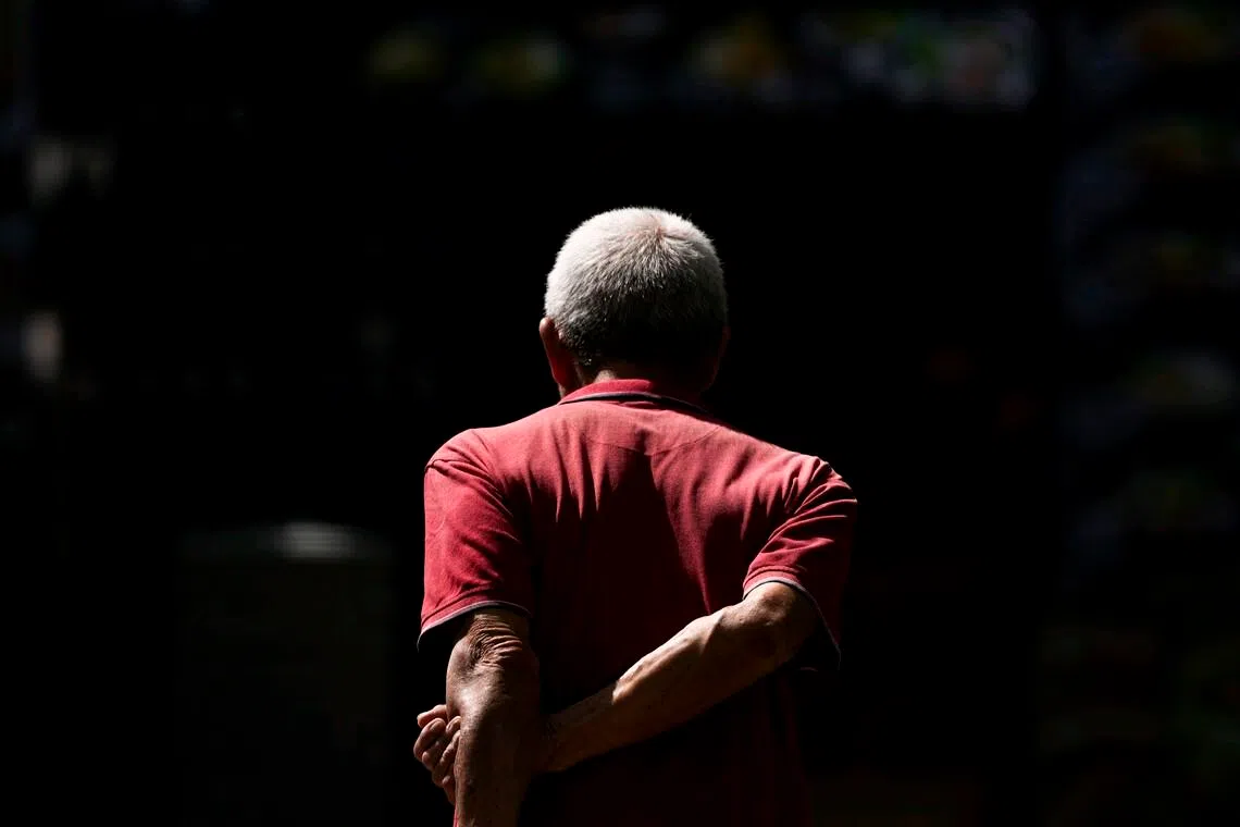 Seniors aged 65 and above who are living alone make up 11.5 per cent of all senior residents in households.