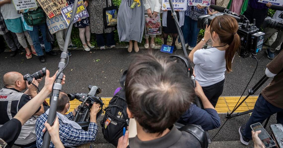 Japan rape trial of ex-prosecutor resumes | The Straits Times
