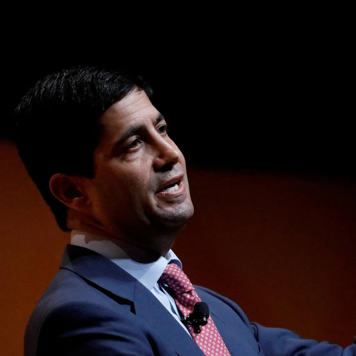 Mr Kevin Warsh served as a Fed governor from 2006 to 2011.