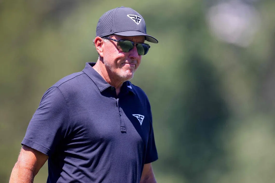 American golf veteran Phil Mickelson has said that he has been receiving professional help for his gambling addiction for years and he is in recovery.