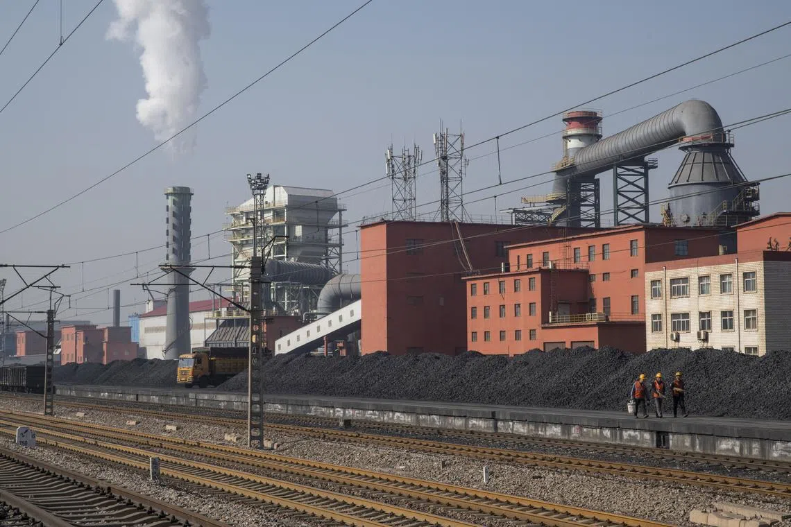 China and the United States are the two biggest sources of climate-warming greenhouse gas.
