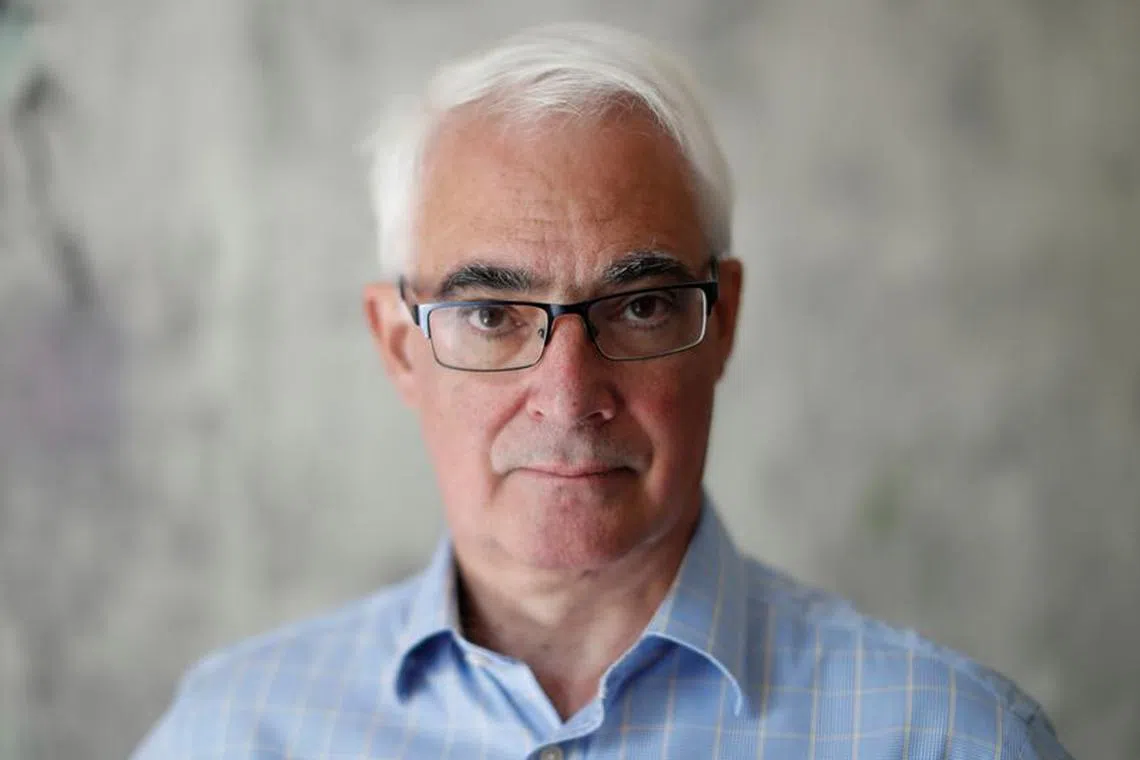 Former UK finance minister (Chancellor of the Exchequer), Alistair Darling, poses for a photograph in Edinburgh, Scotland, Britain, Aug 31, 2018. REUTERS/Russell Cheyne/File Photo