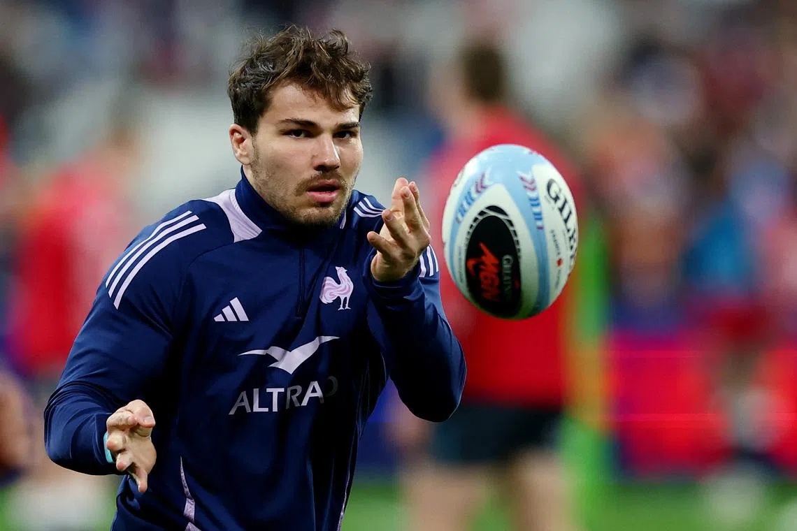 Rugby Union - Six Nations Championship - France v England - Stade de France, Saint-Denis, France - March 14, 2026 France's Antoine Dupont during the warm up before the match REUTERS/Gonzalo Fuentes