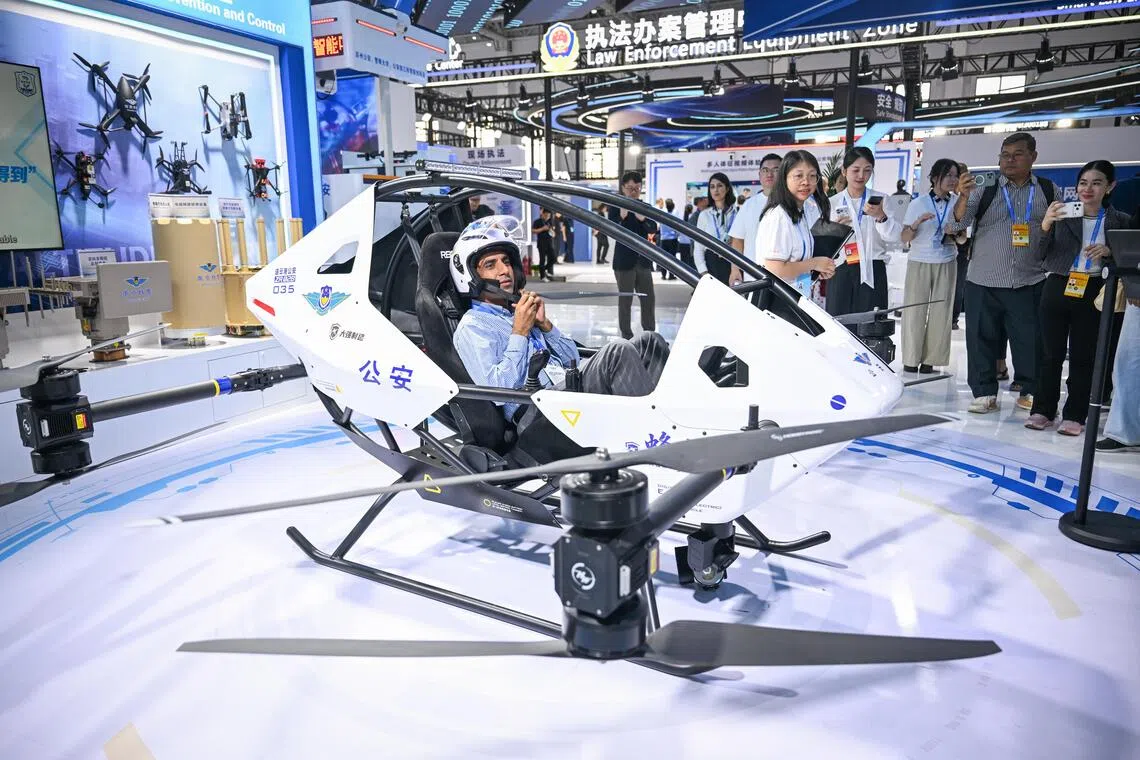 The ZR-028 lightweight single-seat aircraft which can take a high payload of 226kg and fly at 100 km/h.