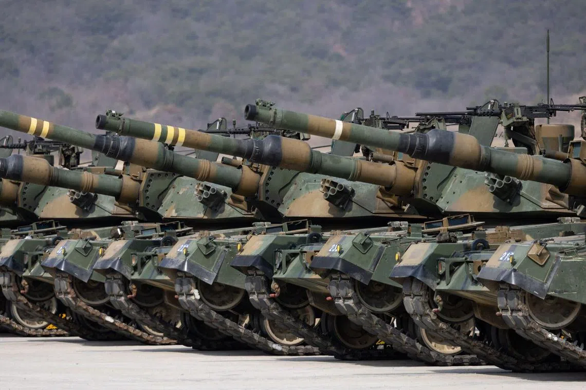 Arms racing, by definition, involves intense bilateral military build-ups that are both rapid and reciprocal. 