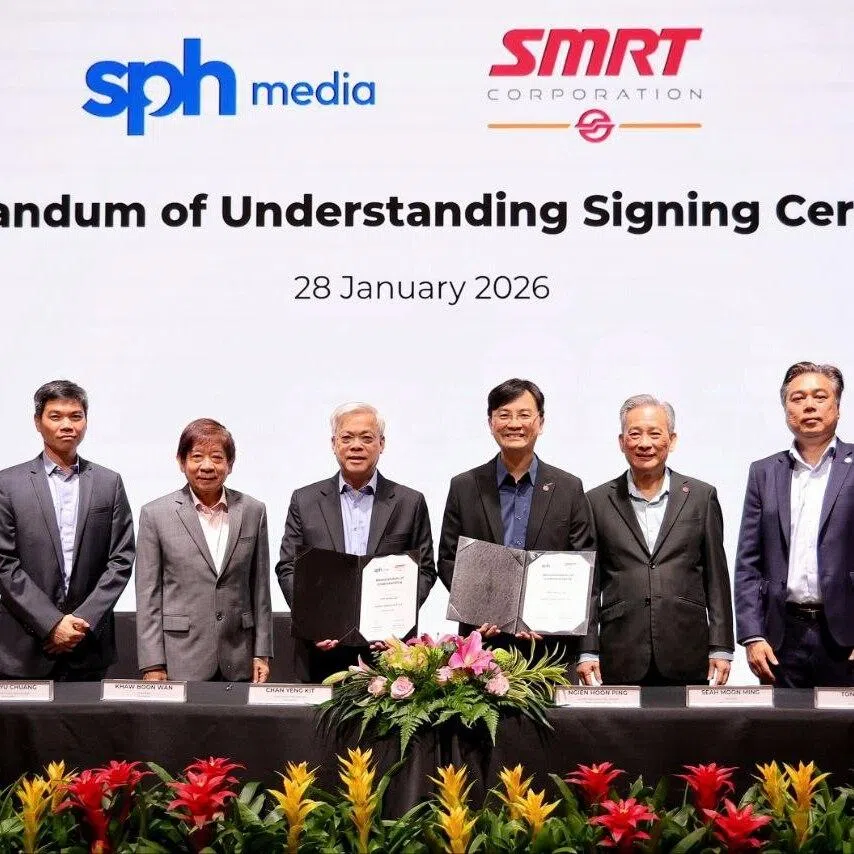 (From left) SPH Media deputy CEO Kuek Yu Chuang, SPH Media chairman Khaw Boon Wan, SPH Media CEO Chan Yeng Kit, SMRT group CEO Ngien Hoon Ping, SMRT chairman Seah Moon Ming and Stellar Lifestyle president Tony Heng at a signing ceremony for an agreement between SPH Media and Stellar Lifestyle on Jan 28.