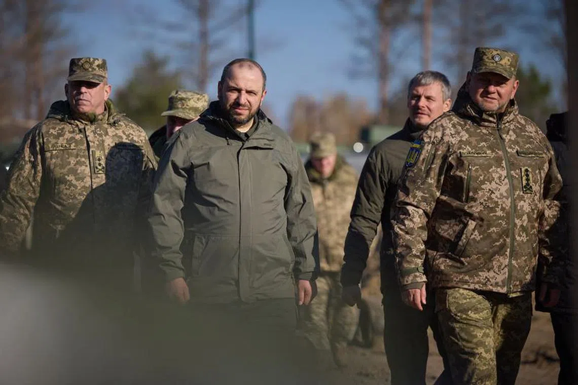 Commander in Chief of the Ukrainian Armed Forces Valerii Zaluzhnyi and Defence Minister Rustem Umerov visit an artillery training centre, amid Russia's attack on Ukraine, at an undisclosed location in Ukraine November 3, 2023. Ukrainian Presidential Press Service/Handout via REUTERS/File Photo