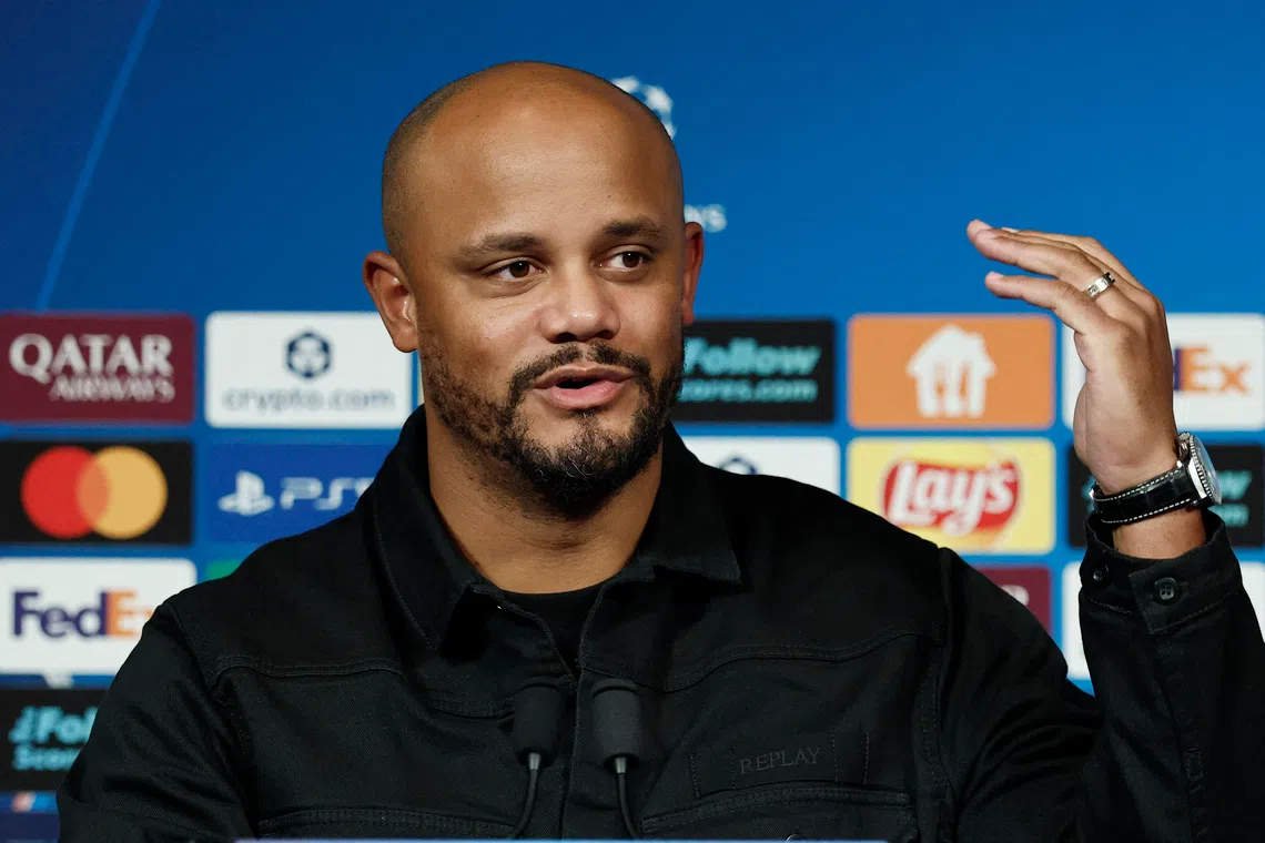 Soccer Football - UEFA Champions League - Bayern Munich Press Conference - Parc des Princes, Paris, France - November 3, 2025 Bayern Munich coach Vincent Kompany during the press conference REUTERS/Benoit Tessier