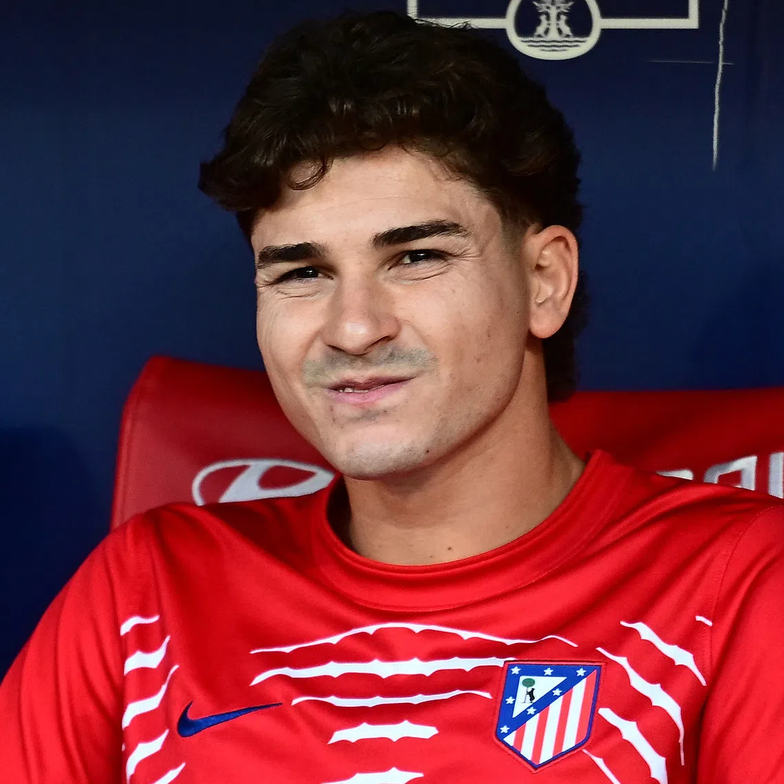 Soccer Football - LaLiga - Atletico Madrid v Real Madrid - Riyadh Air Metropolitano, Madrid, Spain - September 20, 2026 Atletico Madrid's Julian Alvarez on the bench before the match REUTERS/Juan Barbosa