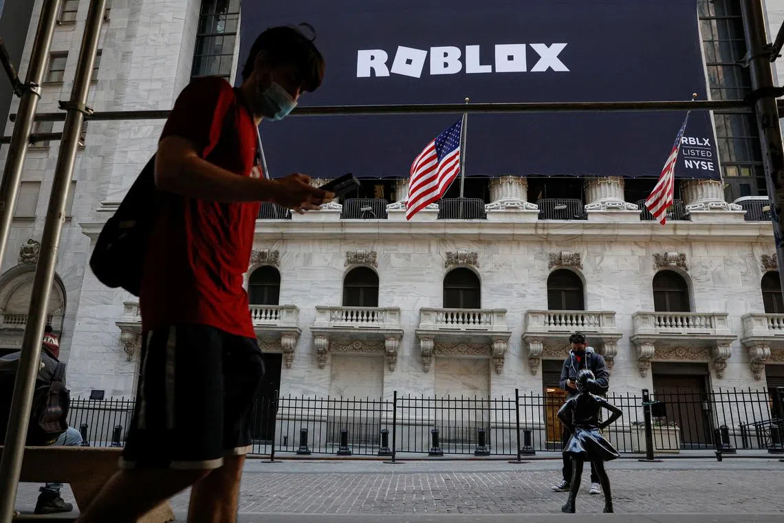 The Roblox logo is displayed on a banner, on the front facade of the New York Stock Exchange (NYSE) in New York, U.S., March 10, 2021. REUTERS/Brendan McDermid/File Photo