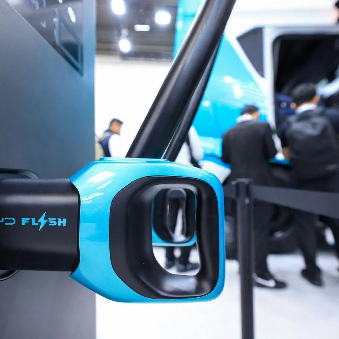 BYD’s Flash Charger can add 400km of operating range in five minutes.