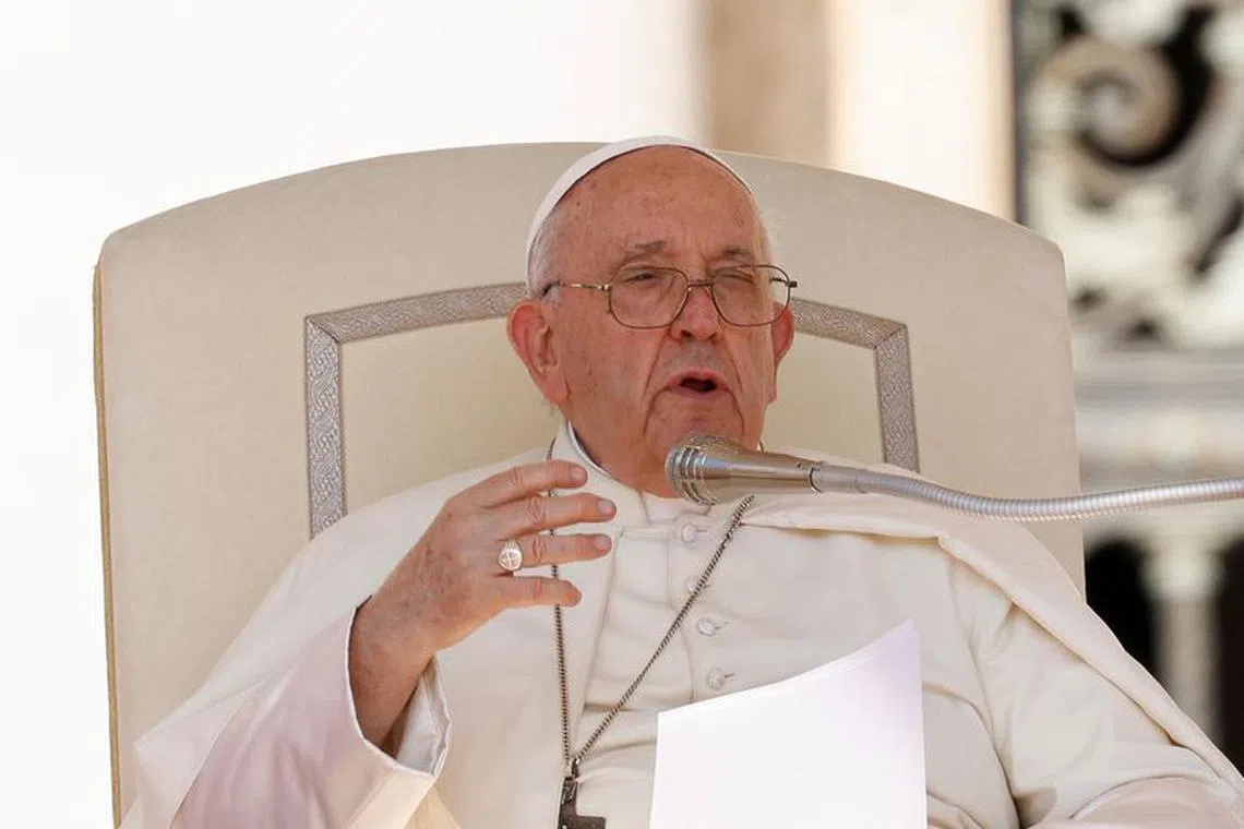 FILE PHOTO-Pope Francis holds the weekly general audience at Saint Peter's Square at the Vatican, September 6, 2023. REUTERS/Remo Casilli/File Photo