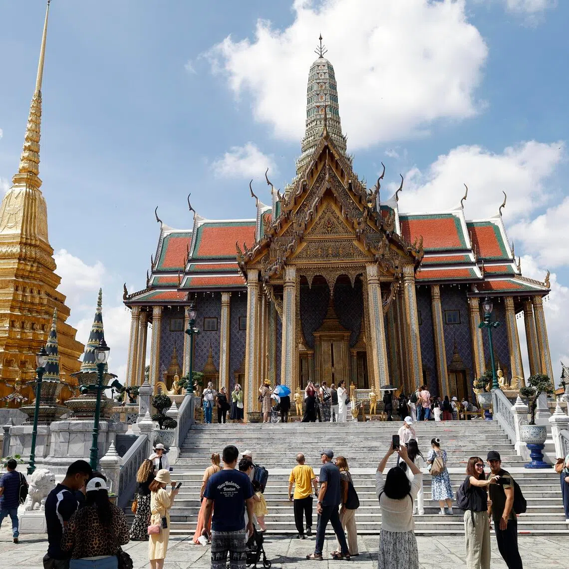 The Thai capital and central provinces face a 4-deg C temperature drop from Nov 17.