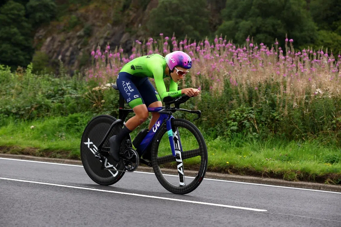 Cycling - UCI World Championships 2023 - Stirling, Scotland, Britain - August 10, 2023 Slovenia's Urska Zigart in action during the Women's Elite Individual Time Trial  REUTERS/Matthew Childs