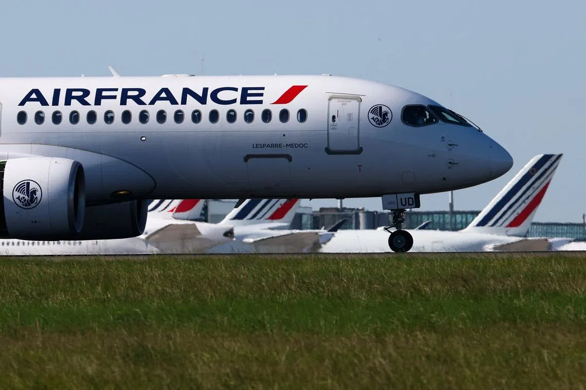 Air France flight bound for US diverted to Canada due to Ebola restrictions