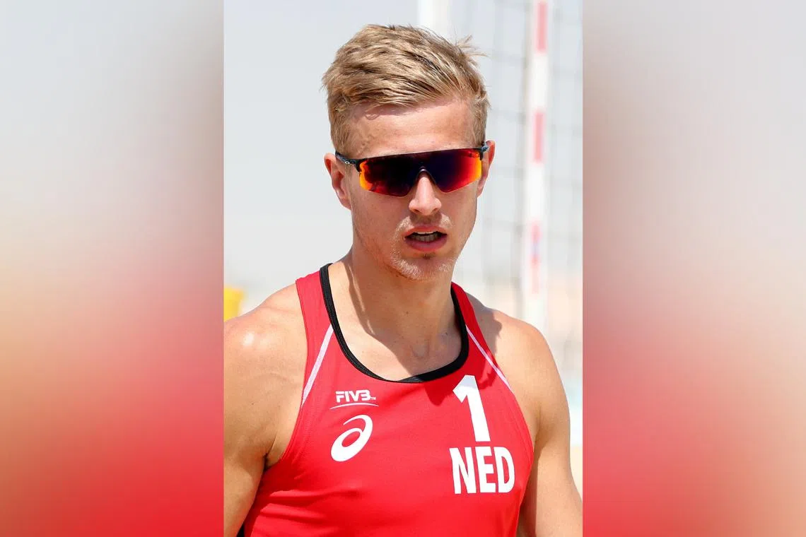 FILE PHOTO: Beach Volleyball - Beach Volleyball World Tour - Doha, Qatar, March 10, 2020    Netherlands' Steven van de Velde  REUTERS/Ibraheem Al Omari/File Photo