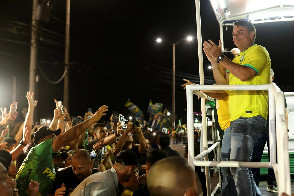 Brazil's Lula, Flavio Bolsonaro remain tied in runoff scenario, Atlas poll shows