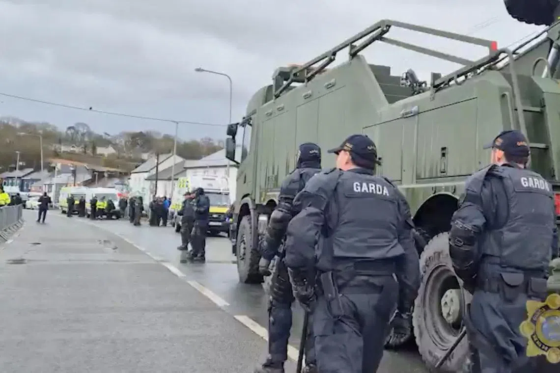 Irish police clear fuel protesters from central Dublin after days of gridlock