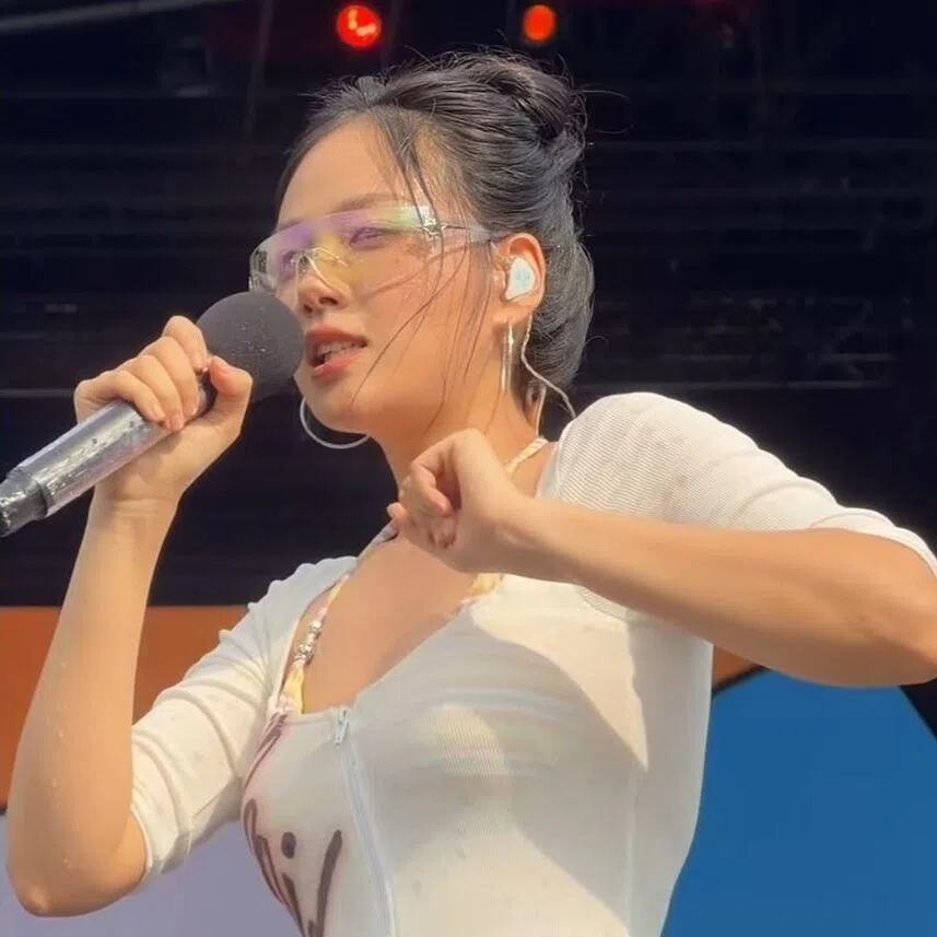 Clips of Bibi’s performance quickly spread online, setting off a debate over what some of the audience said was provocative choreography.