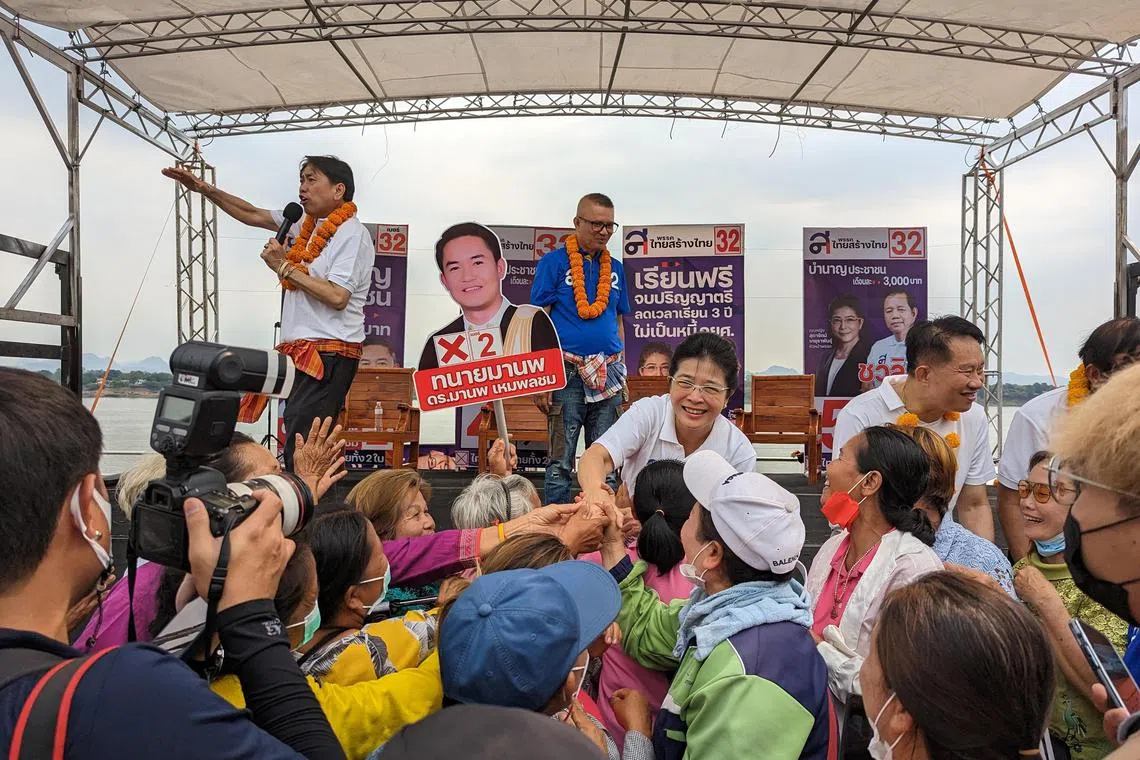 tmsudarat - The Thai Sang Thai Party is a relatively new party led by veteran politician Sudarat Keyuraphan. Dr Sudarat is the only female party leader in this election and many of her supporters are also women. 
Credit: Tan Tam Mei