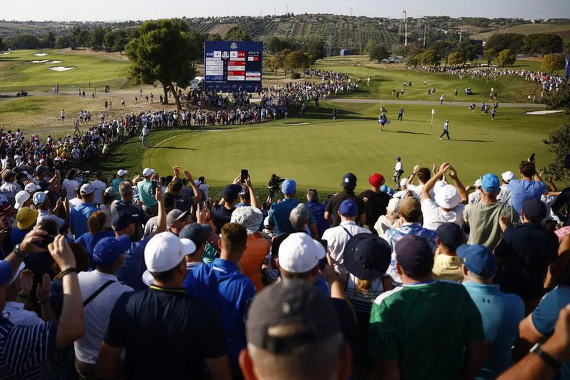 Golf - The 2023 Ryder Cup - Marco Simone Golf &amp; Country Club, Rome, Italy - September 29, 2023 General view on the 11th green during the Four-Balls REUTERS/Guglielmo Mangiapane