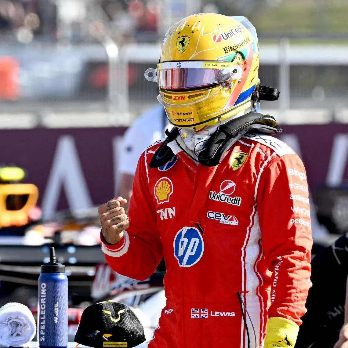 epa13083578 Scuderia Ferrari driver Lewis Hamilton of Britain pumps fist after the Sprint Qualifying ahead of the Formula One British Grand Prix at the Silverstone Circuit racetrack in Silverstone, Britain, 03 July 2026. The 2026 Formula 1 British Grand Prix is held on 05 July.  EPA/PETER POWELL / POOL