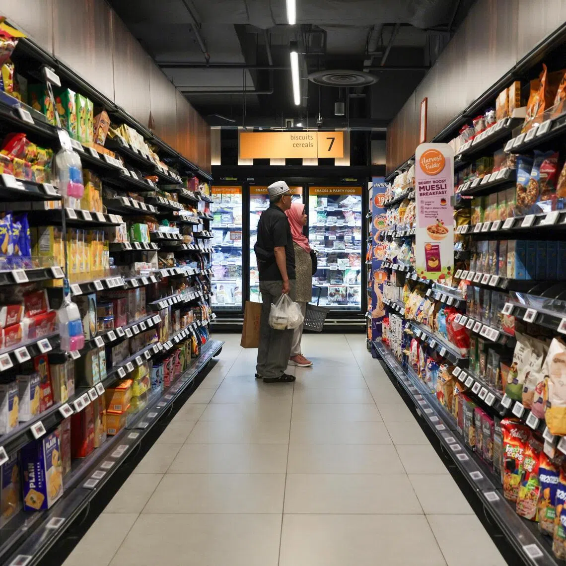 Muslim customers can collect their refreshments 30 minutes before and after Buka Puasa. 