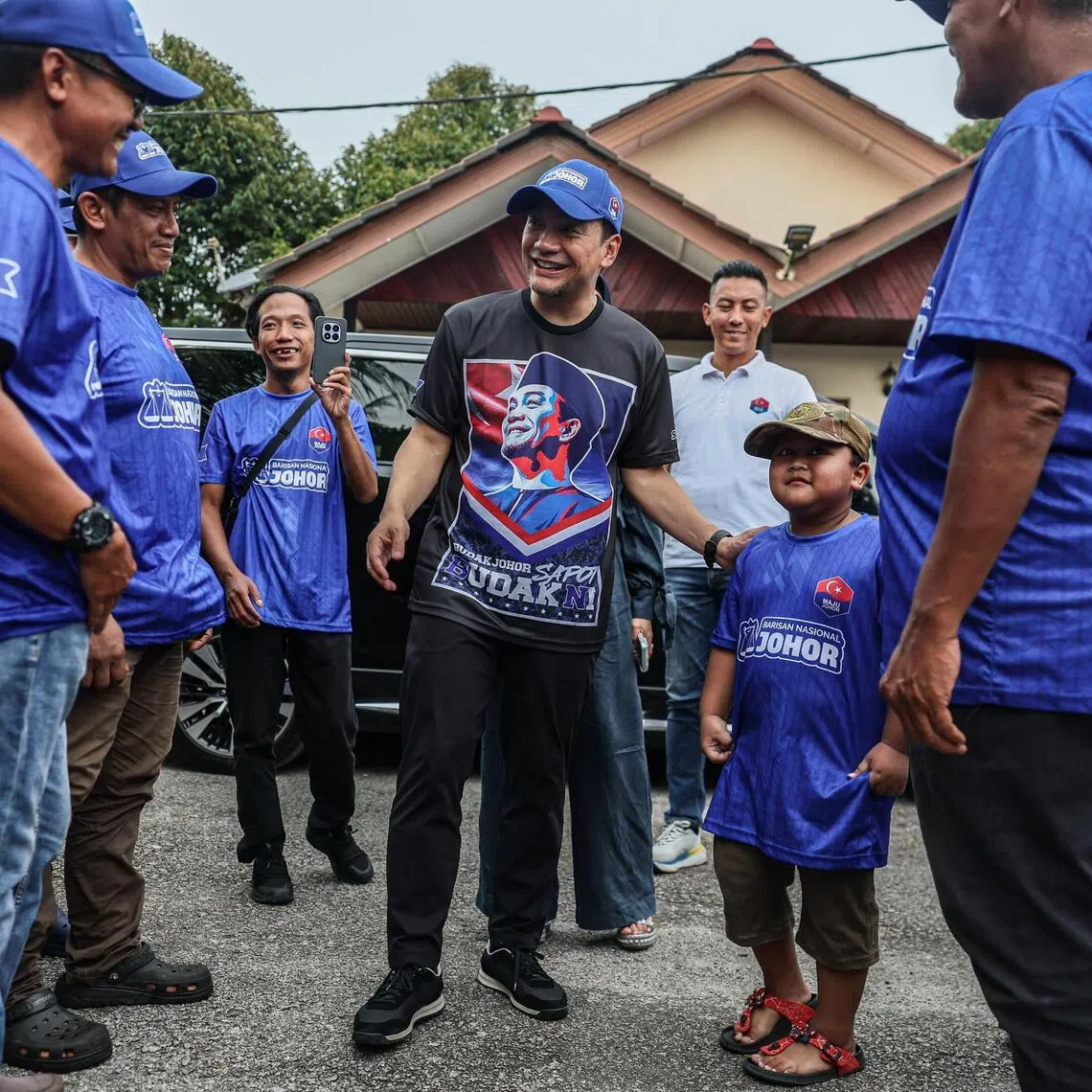 A catchphrase has indicated public support for Menteri Besar Onn Hafiz Ghazi, who contested the Machap seat during the Johor state election.