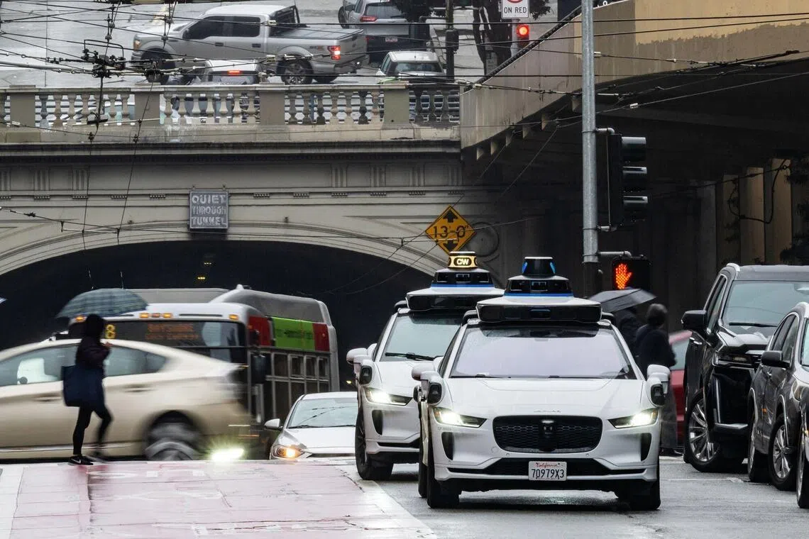 Waymo’s self-driving cars came to a halt at intersections when an hours-long power outage in San Francisco knocked out traffic signals.
