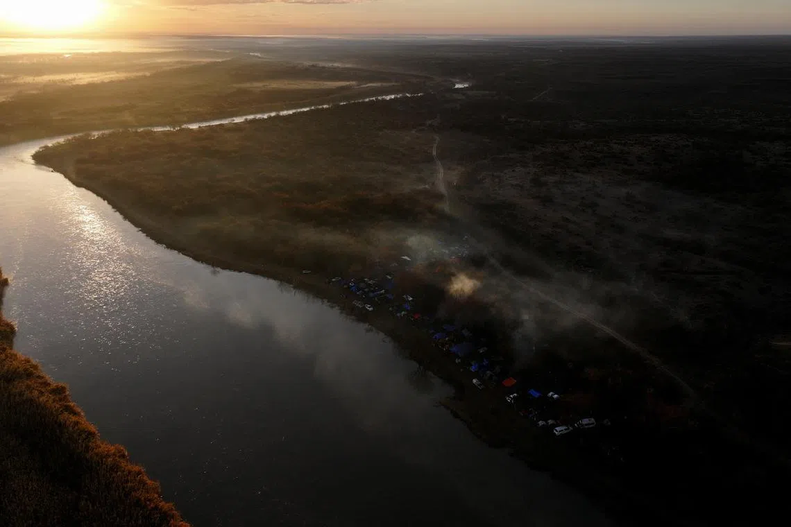 FILE PHOTO: Rio Grande separates the US and Mexican border in Eagle Pass, Texas, U.S., February 3, 2024. REUTERS/Maria Alejandra Cardona/File Photo