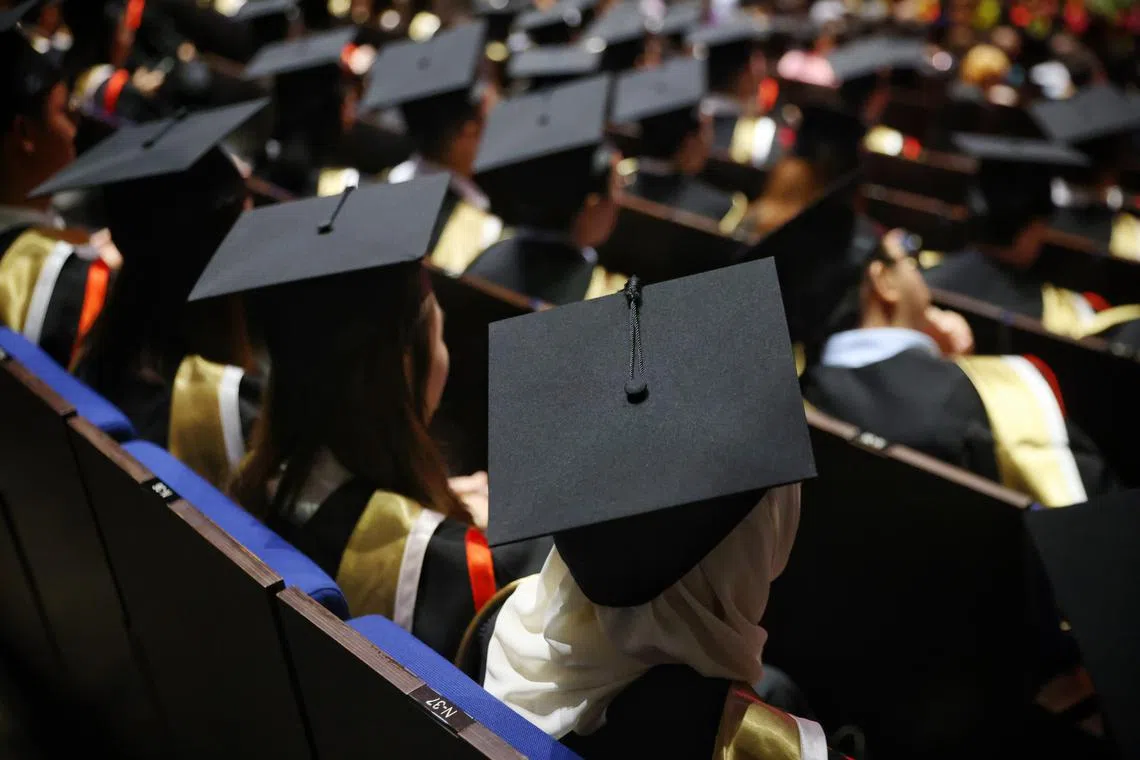 Manpower Minister Tan See Leng noted that fresh graduate employment remains strong but labour market tightness may ease.