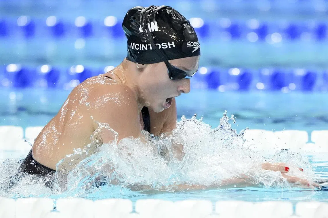 Jul 29, 2024; Nanterre, France; Summer McIntosh (Canada) in the women’s 400-meter individual medley preliminary heats during the Paris 2024 Olympic Summer Games at Paris La Défense Arena. Mandatory Credit: Grace Hollars-USA TODAY Sports