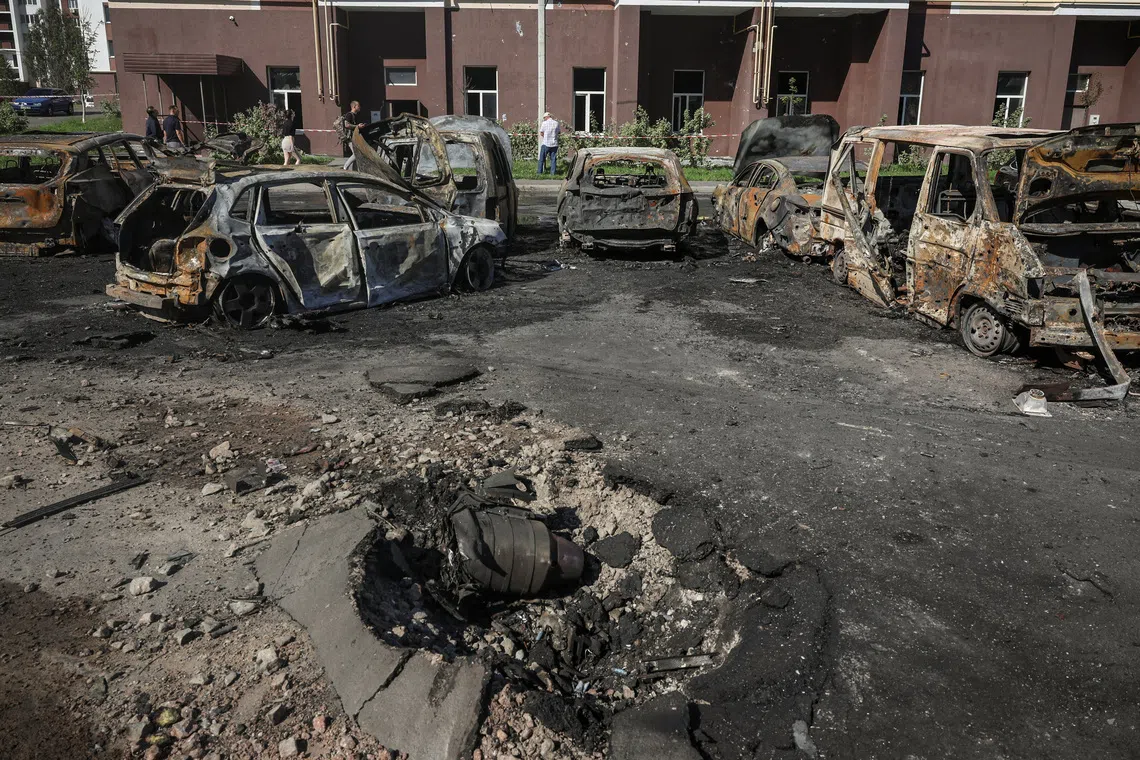 Parts of a shot-down kamikaze drone at a site of a Russian strike, amid Russia’s attack on Ukraine, in the town of Vyshneve in Kyiv region, Ukraine, August 28, 2026. REUTERS/Alina Smutko